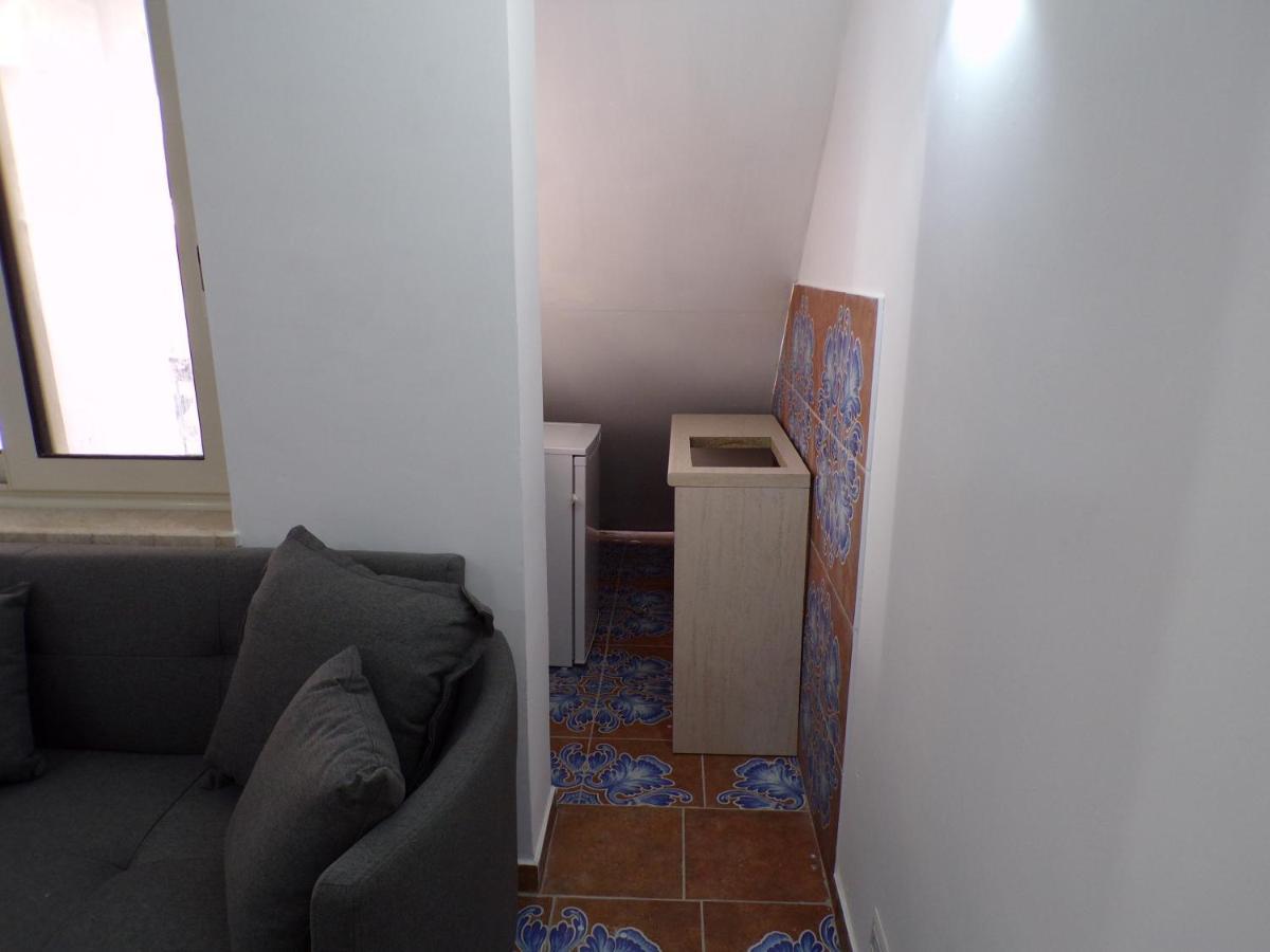 Nuova Aurora Rent Rooms Roccalumera Exterior photo