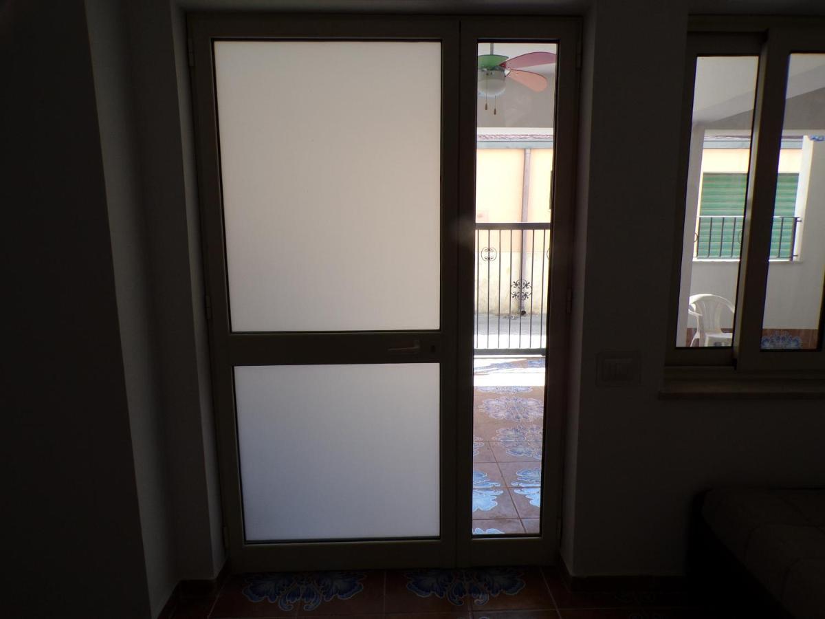 Nuova Aurora Rent Rooms Roccalumera Exterior photo