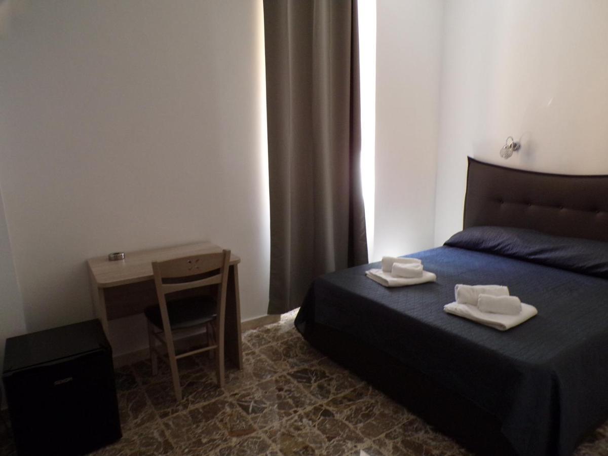Nuova Aurora Rent Rooms Roccalumera Exterior photo