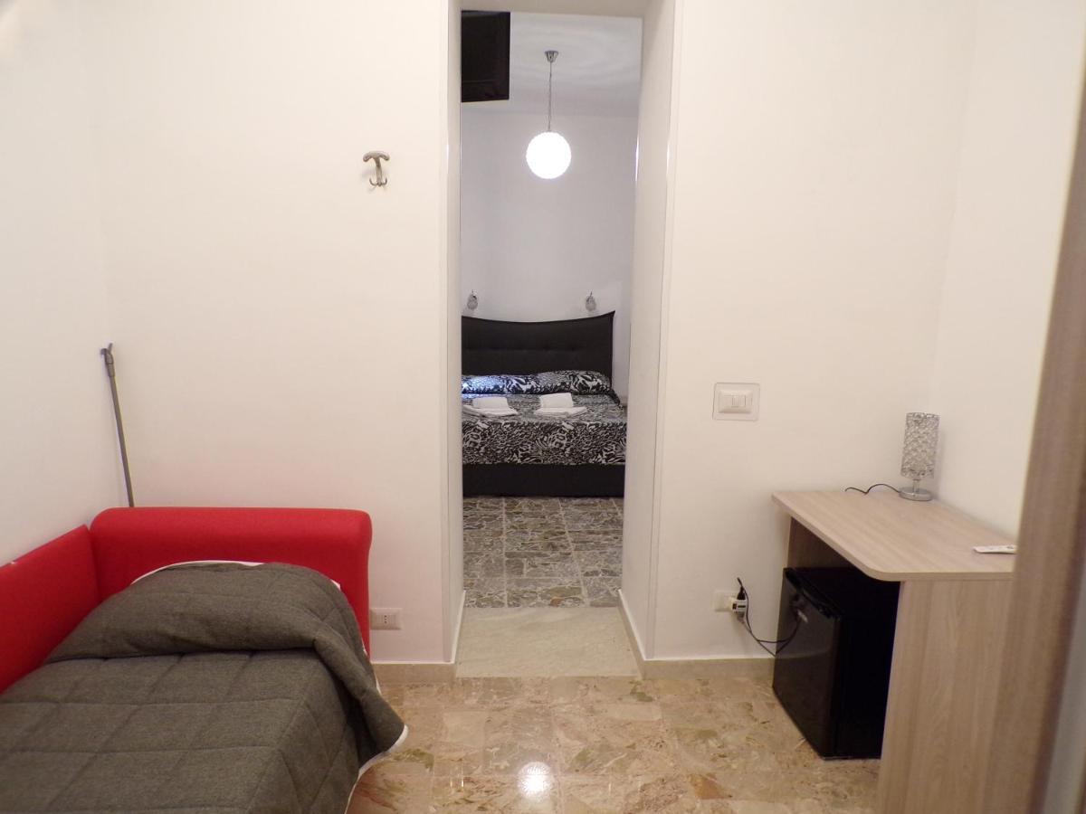 Nuova Aurora Rent Rooms Roccalumera Exterior photo